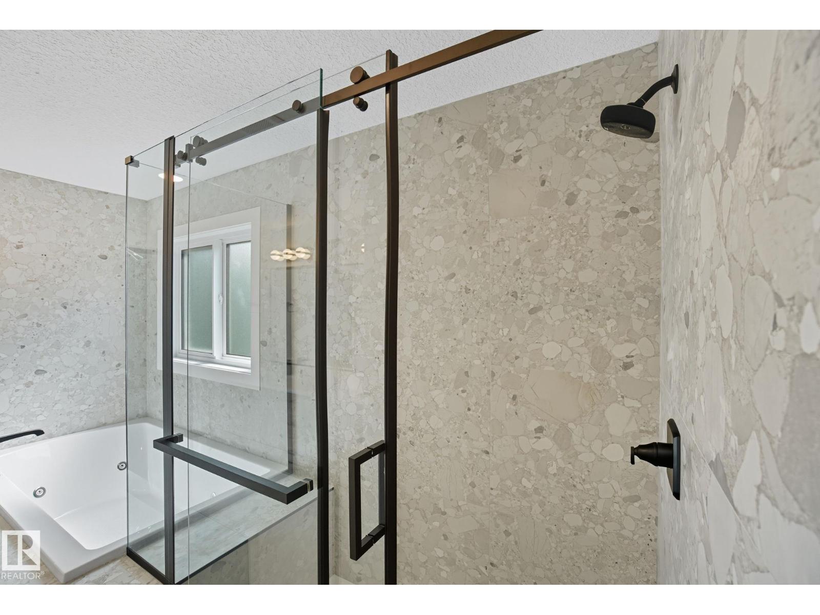 4 HARLEY WY, Spruce Grove