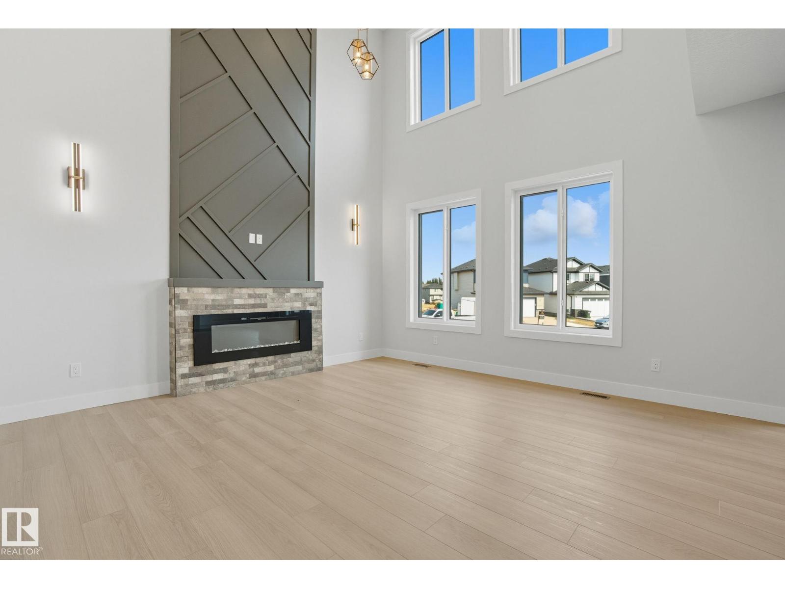 4 HARLEY WY, Spruce Grove