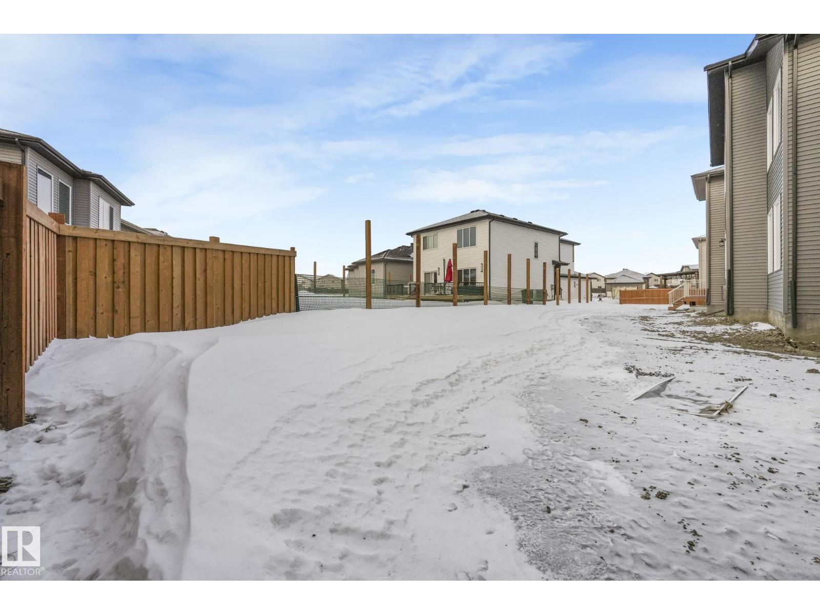8 Dalquist Bay, Leduc