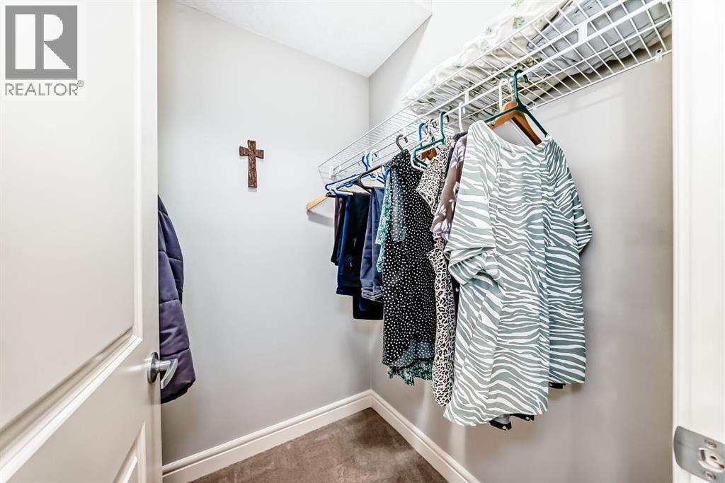 15 Sunset Square, Cochrane