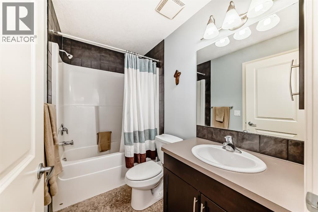 15 Sunset Square, Cochrane