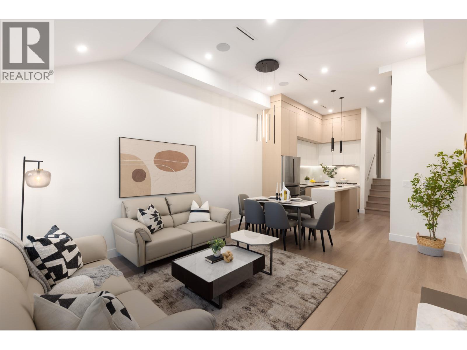 102 914 ROCHESTER AVENUE, Coquitlam