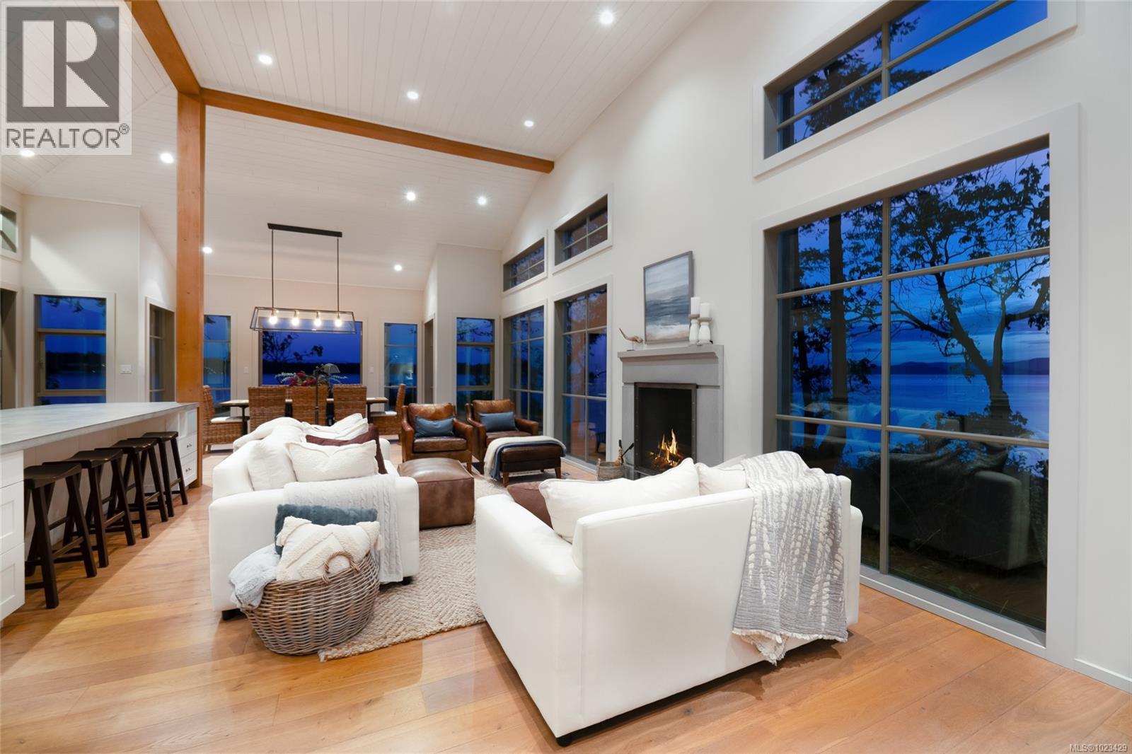 1341 Madrona Dr - 3