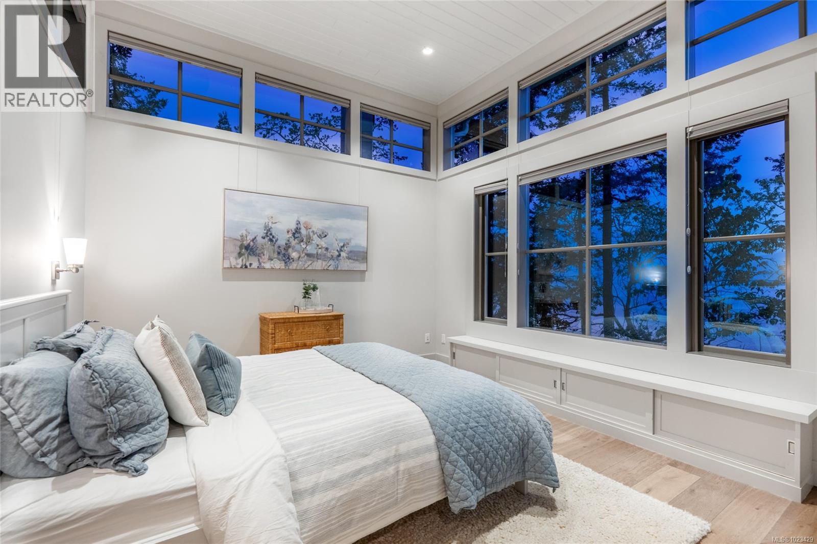 1341 Madrona Dr, Nanoose Bay