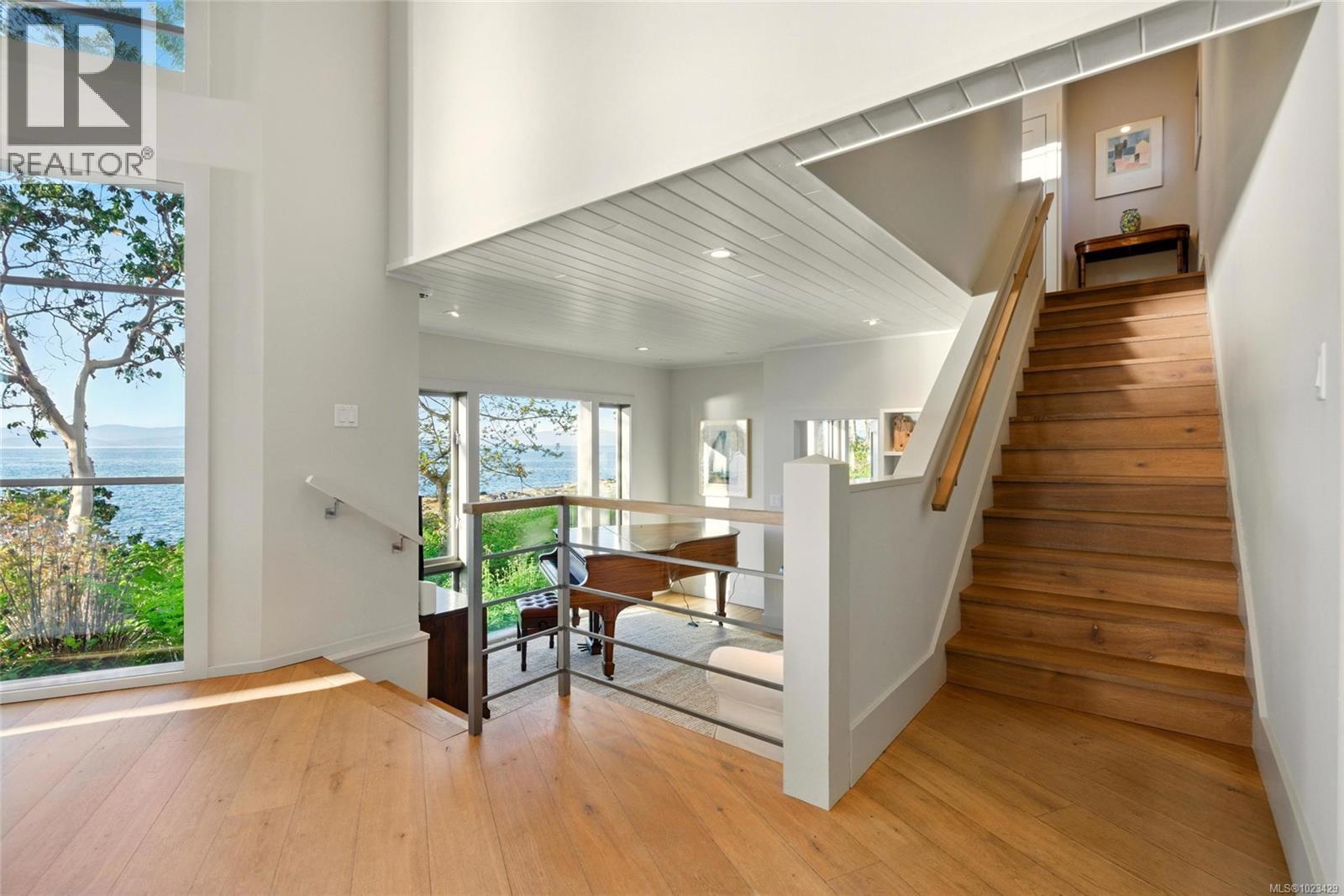 1341 Madrona Dr, Nanoose Bay