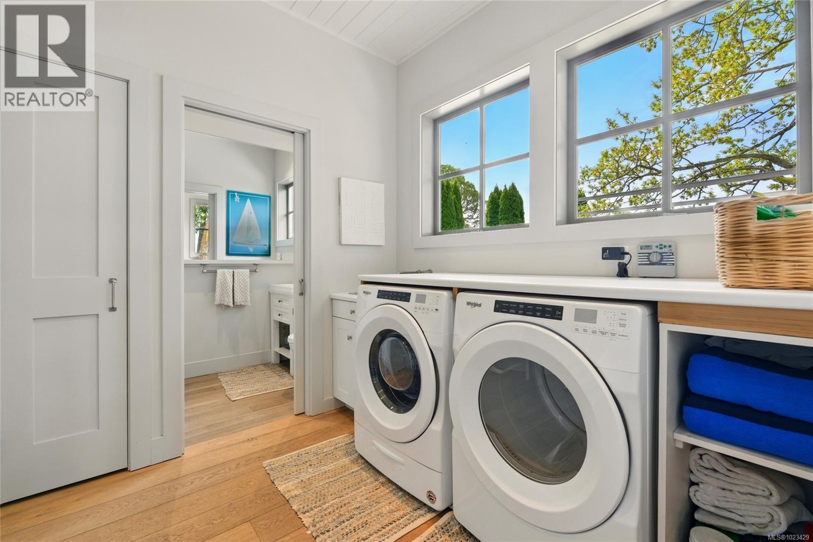 1341 Madrona Dr, Nanoose Bay