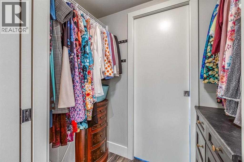 Single Family House for Sale in    Street SW Beltline Calgary 