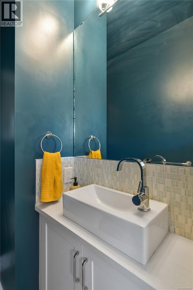 3 945 Pembroke St, Victoria