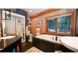 3pc Bathroom - 5464 Agate Bay Road, Barriere, BC V0E2E0 Photo 10