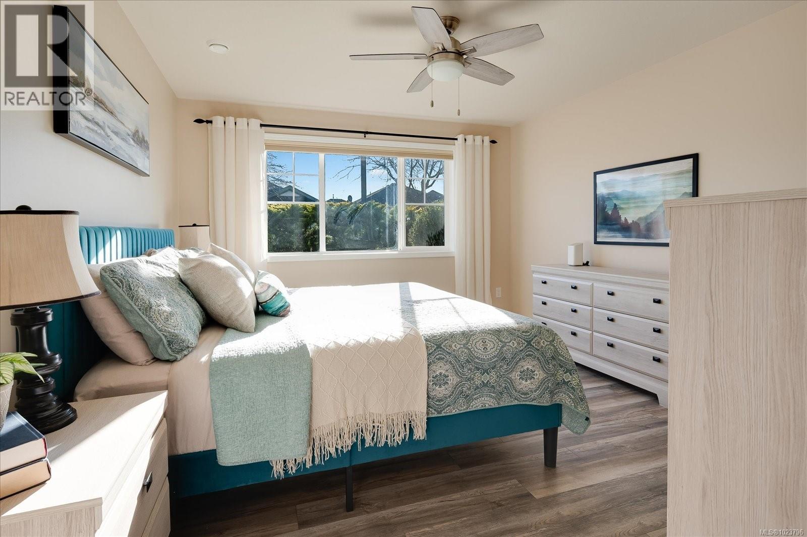 817 Stanhope Rd, Parksville