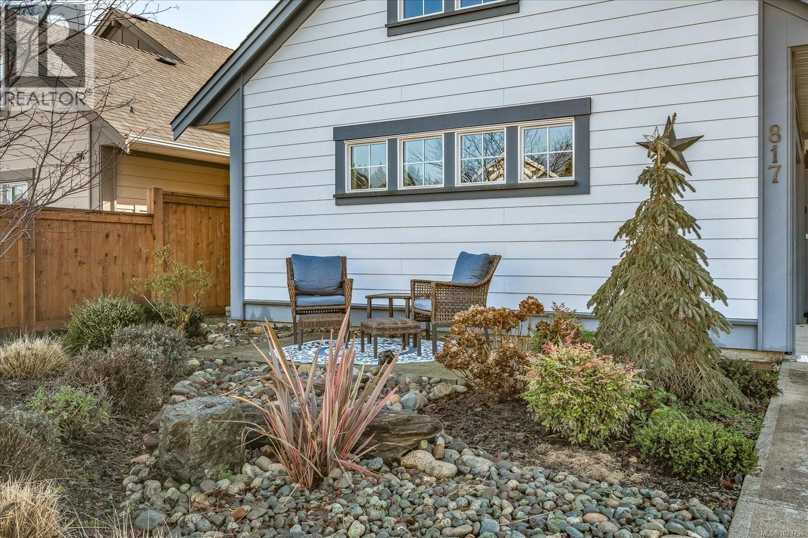 817 Stanhope Rd, Parksville