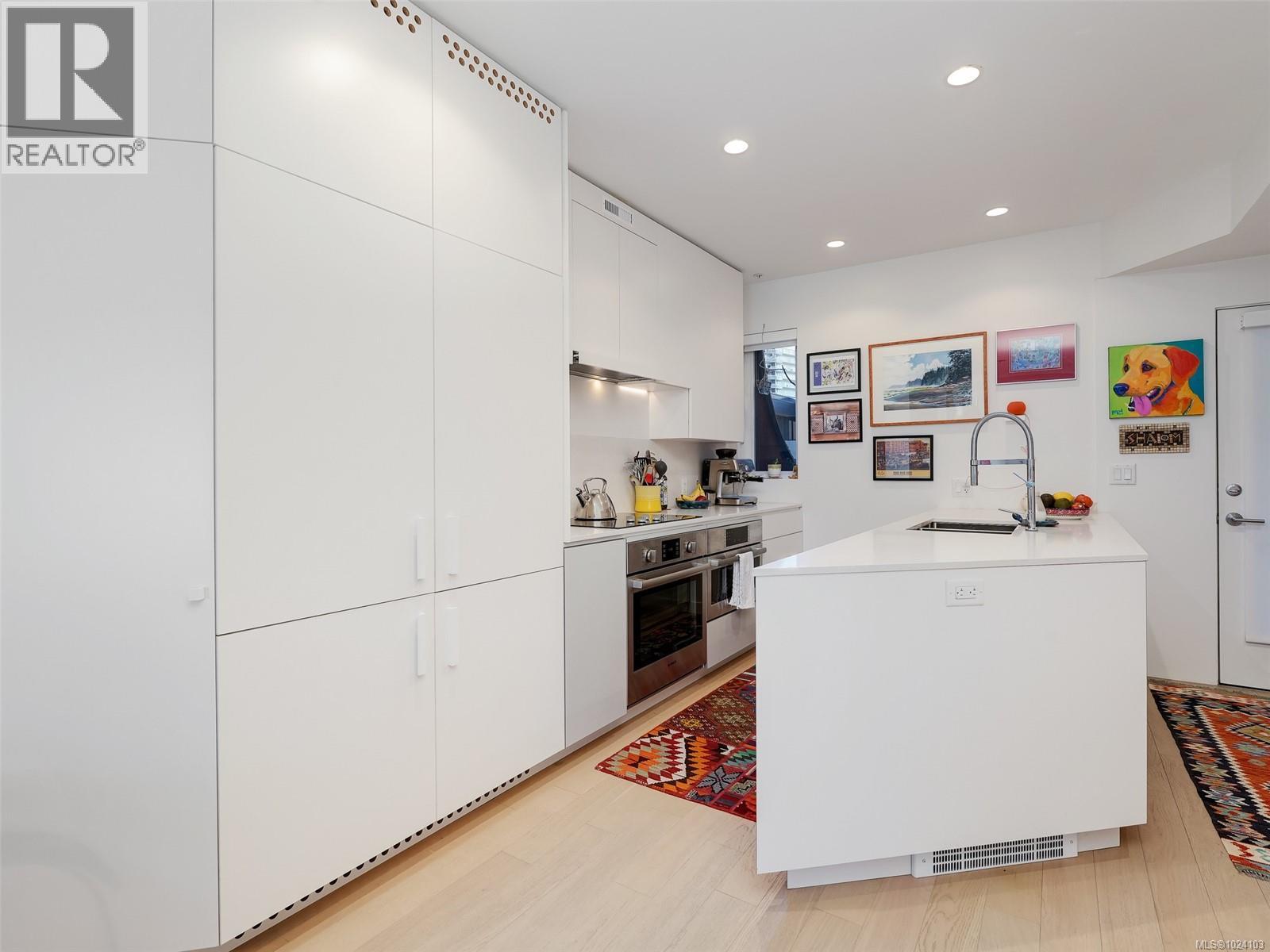 203 430 Parry St, Victoria