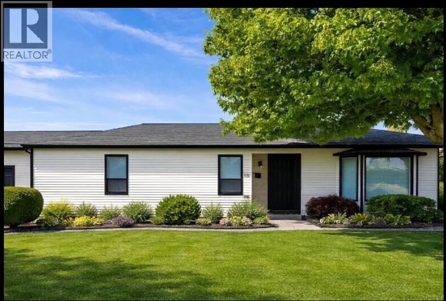 #202-1255 Raymer Avenue, Kelowna