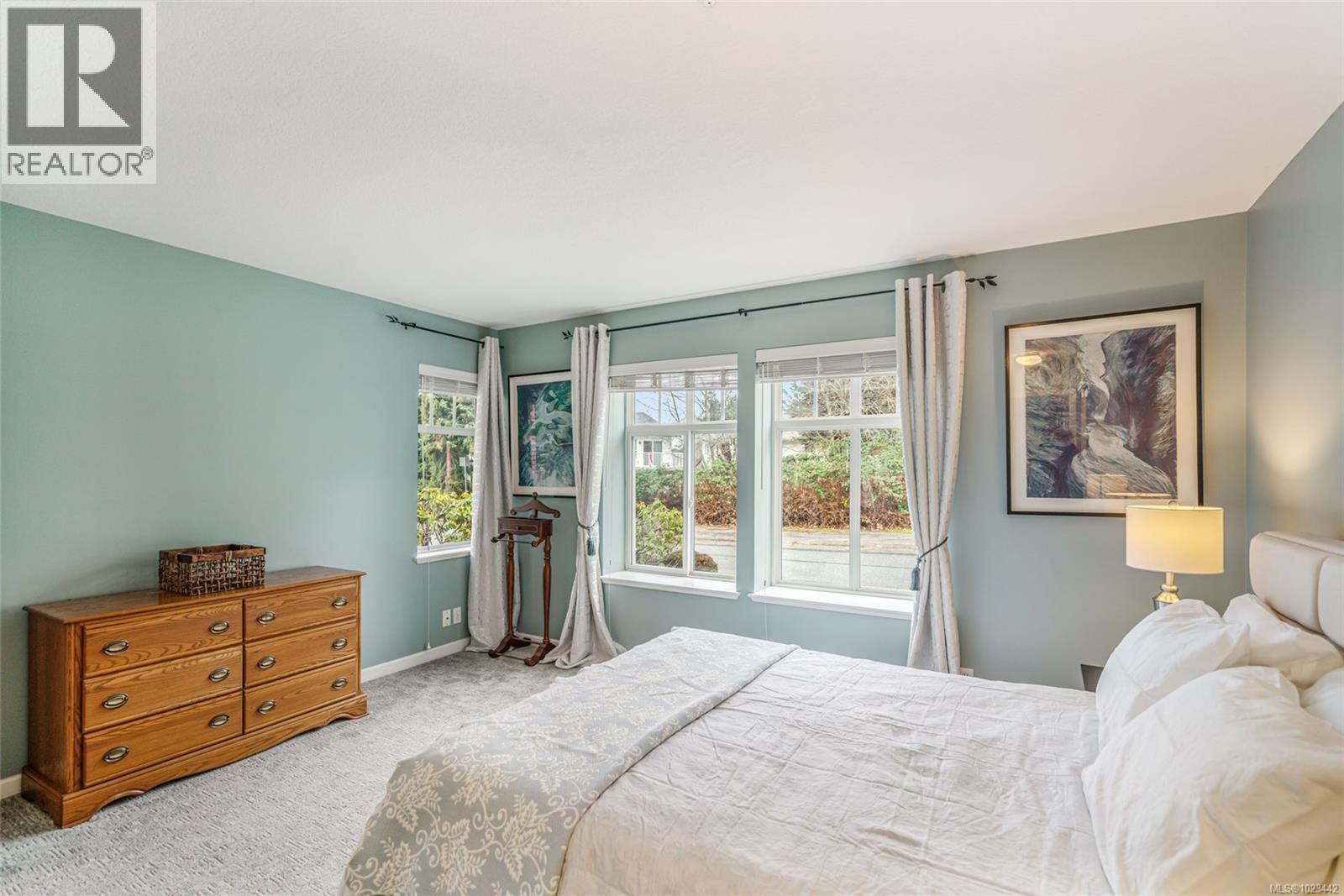 6179 Rosecroft Pl, Nanaimo