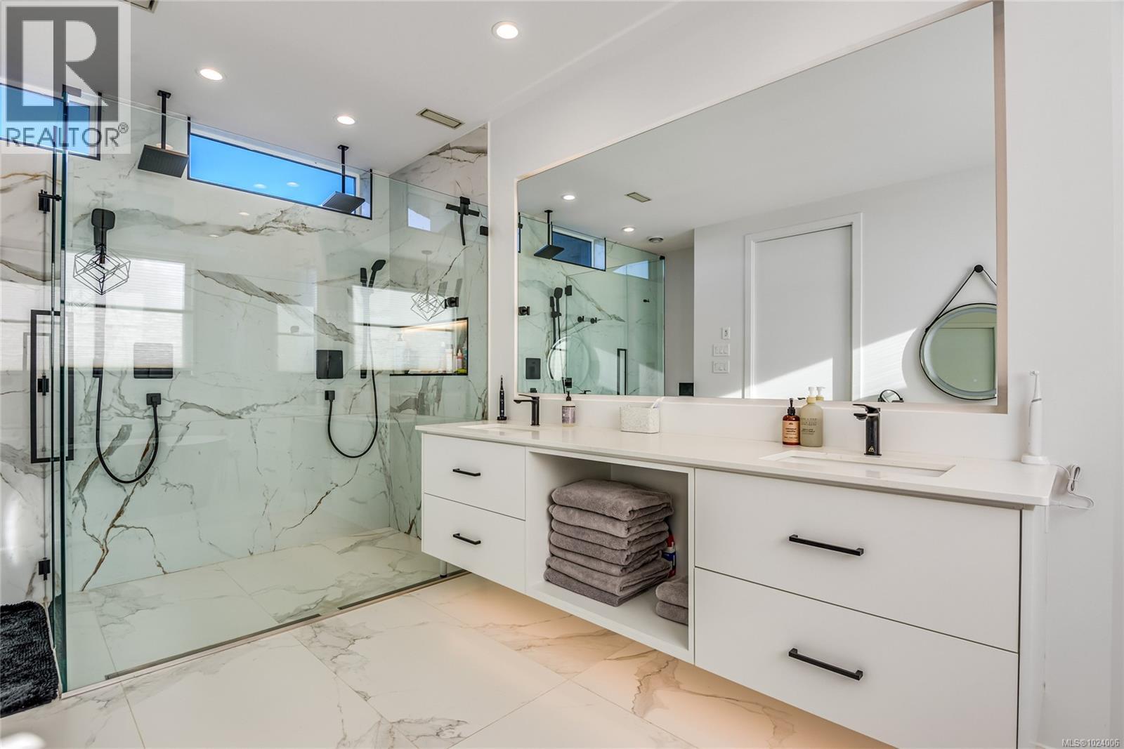 545 Nebraska Pl, Campbell River