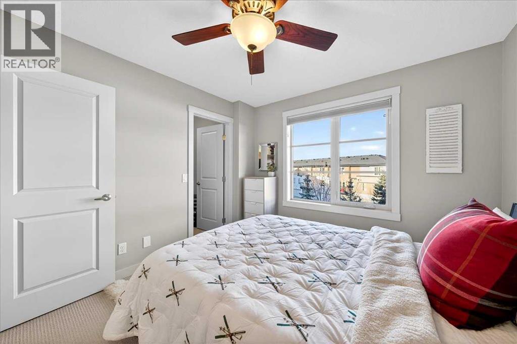 Single Family House for Sale in  Aspen Hills Terrace SW Aspen Woods Calgary 