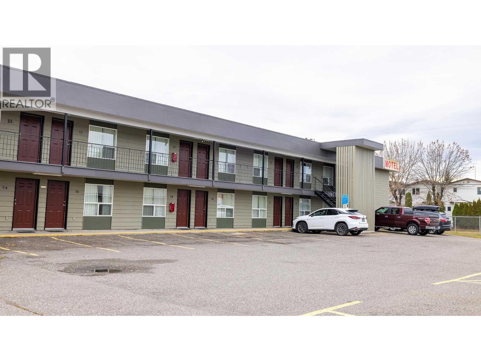 Photo 9 of 23 — 1737 20TH AVENUE · Prince George, BC