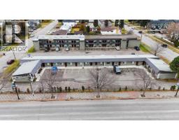 Photo 15 of 21, 1737 20TH AVENUE · Prince George, BC