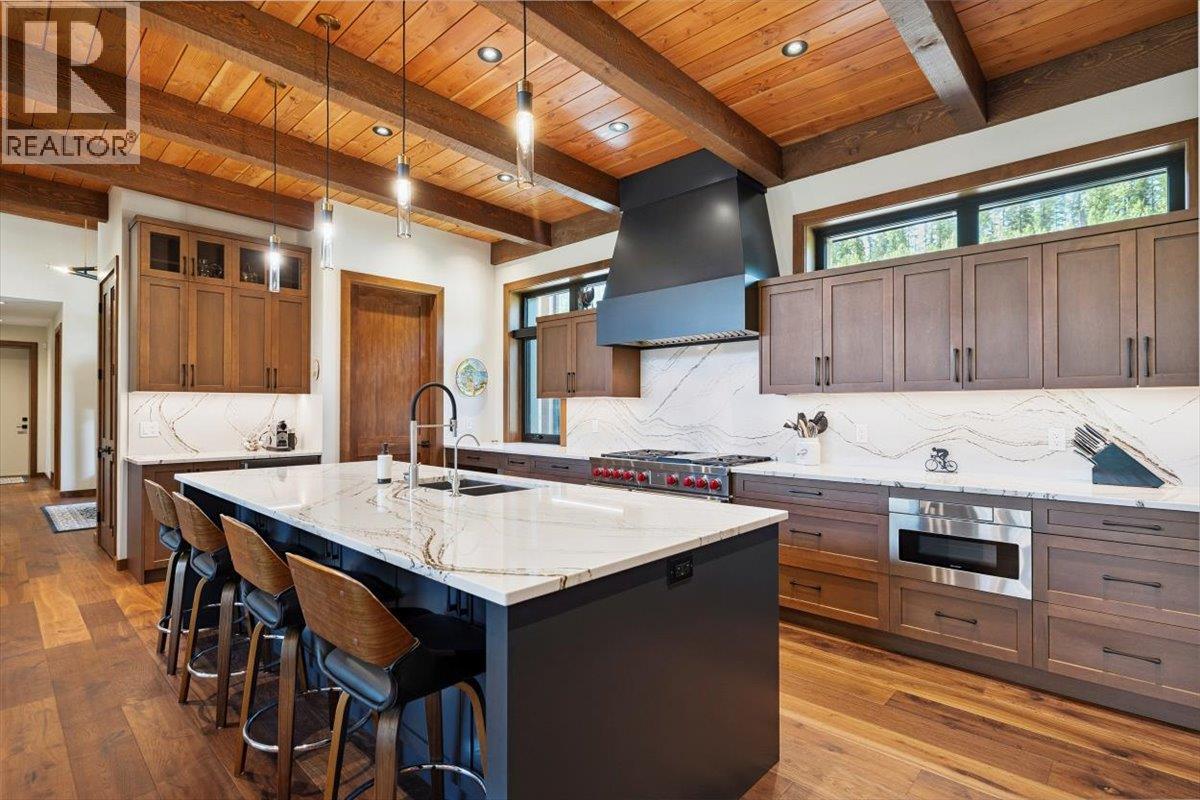 16 Morrissey Court, Fernie