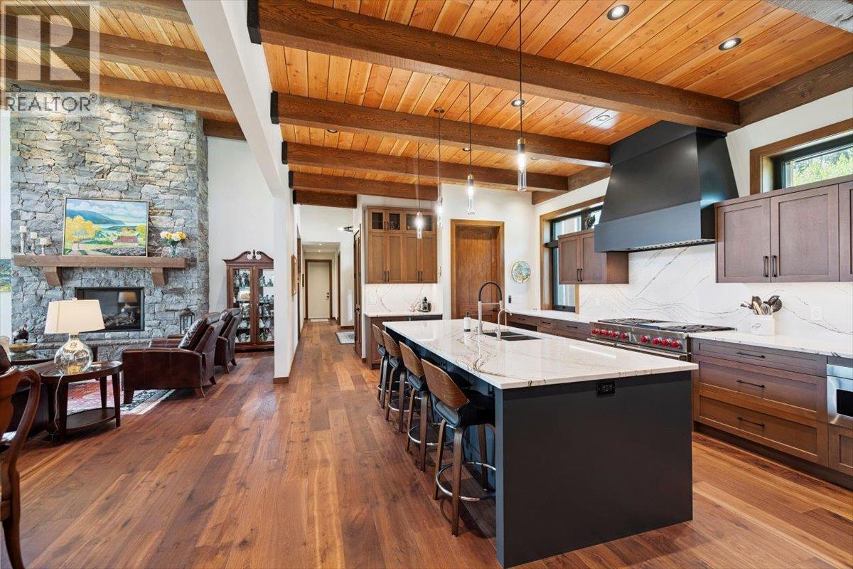 16 Morrissey Court, Fernie