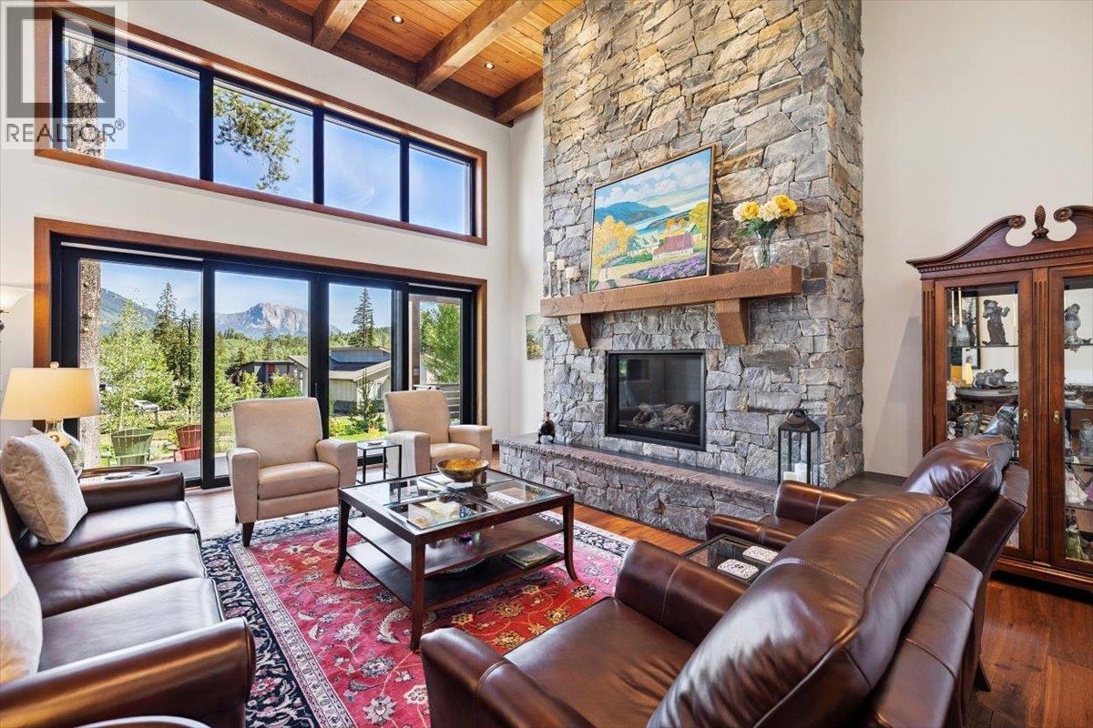 16 Morrissey Court, Fernie