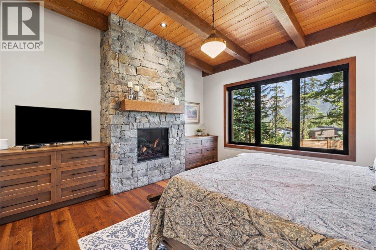 16 Morrissey Court, Fernie