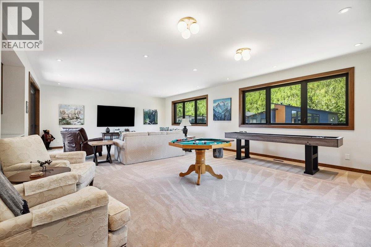 16 Morrissey Court, Fernie