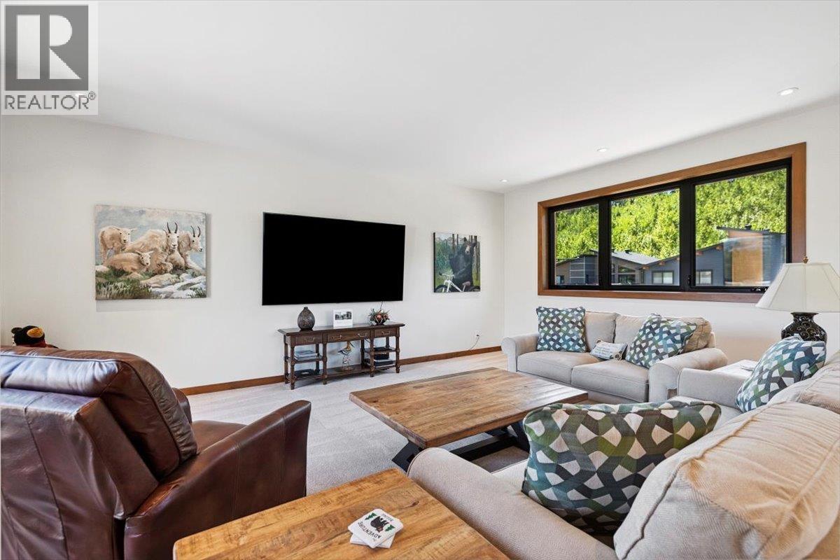 16 Morrissey Court, Fernie