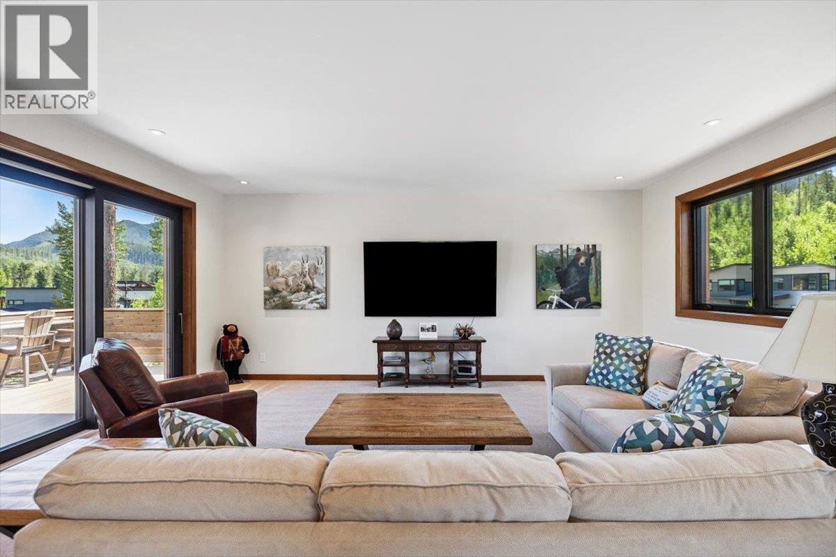 16 Morrissey Court, Fernie