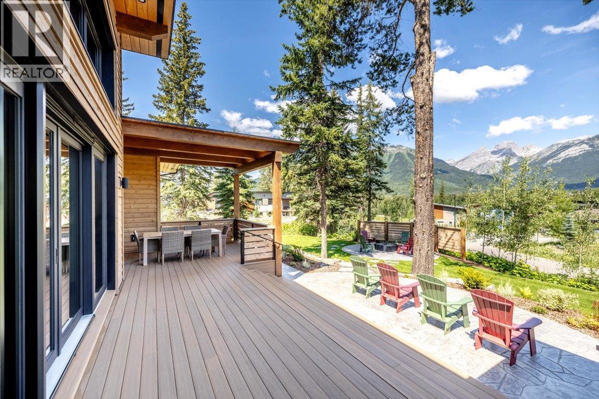 16 Morrissey Court, Fernie