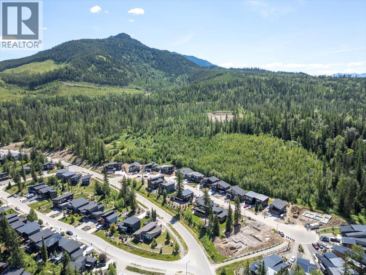 16 Morrissey Court, Fernie