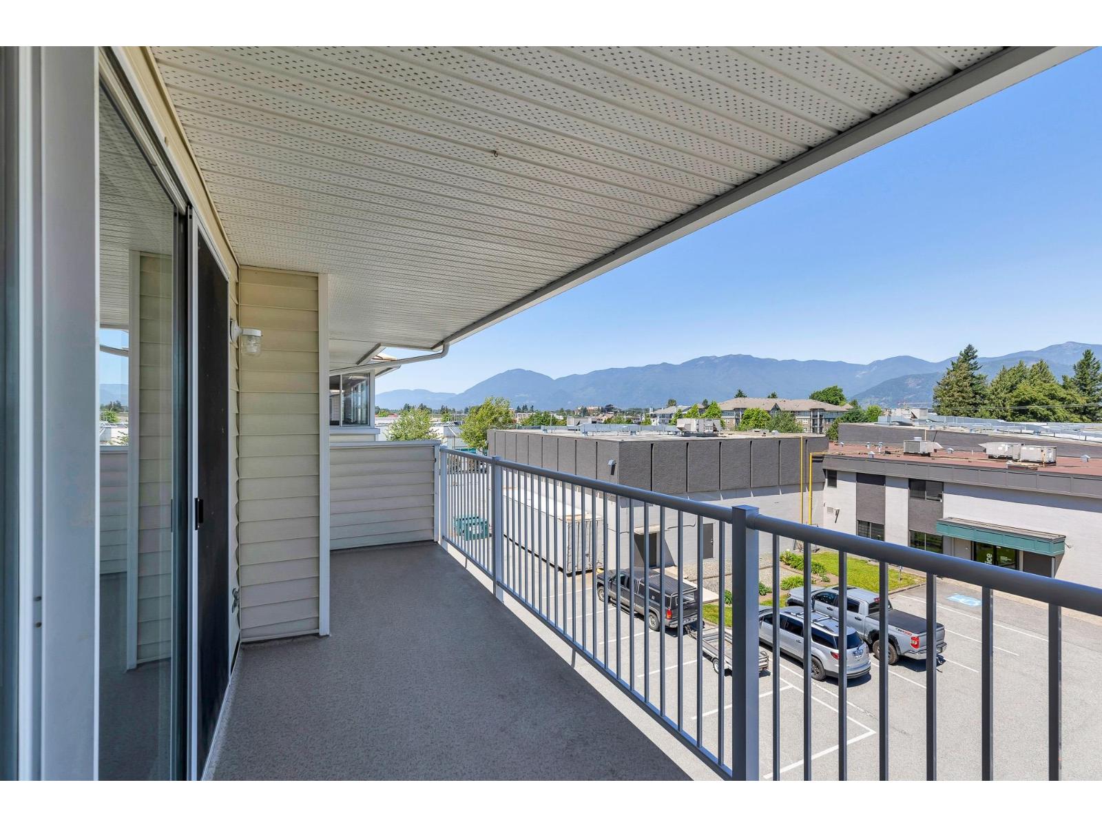 312 8725 ELM DRIVE, Chilliwack Proper South, Chilliwack