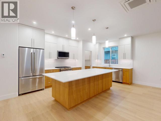 4164 BOWNESS AVE, Powell River