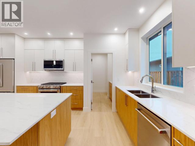 4164 BOWNESS AVE, Powell River