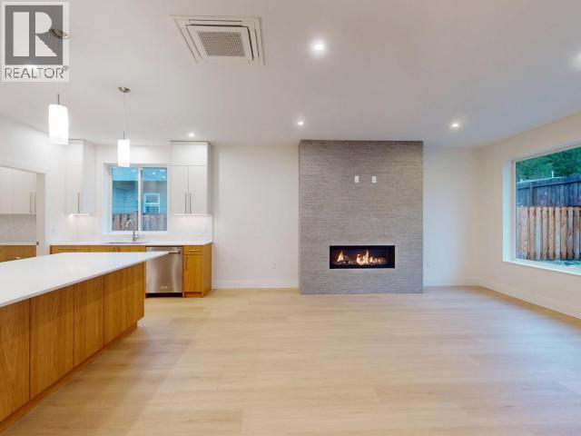 4164 BOWNESS AVE, Powell River