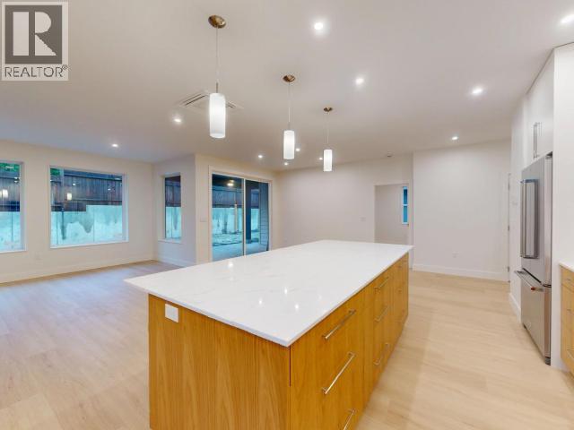 4164 BOWNESS AVE, Powell River