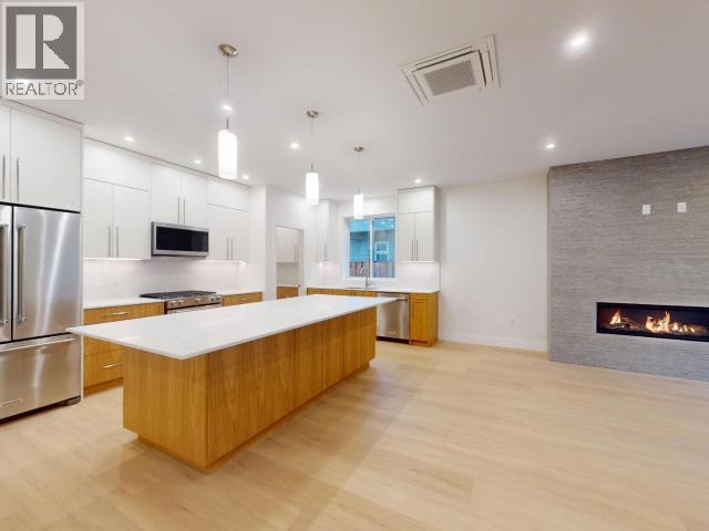 4164 BOWNESS AVE, Powell River