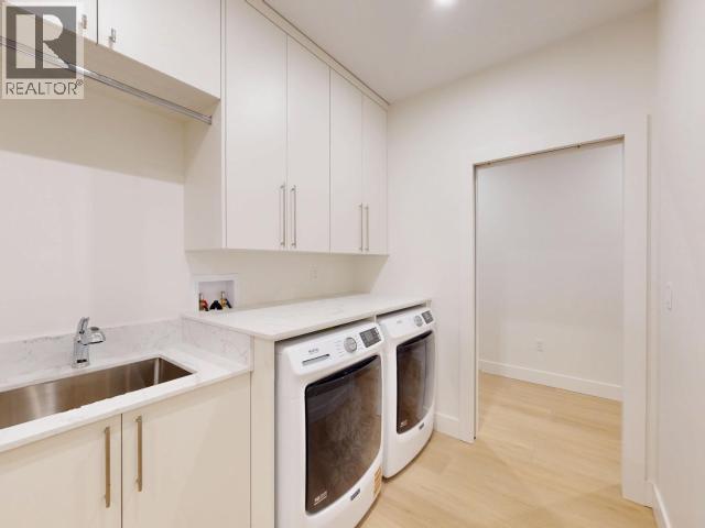 4164 BOWNESS AVE, Powell River