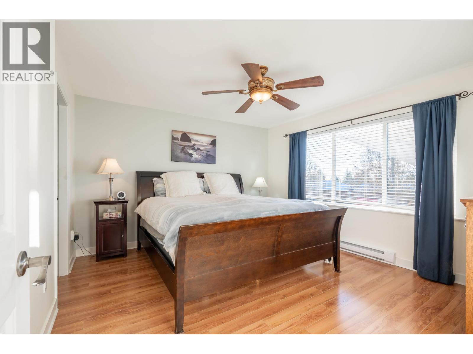 5696 EMILY WAY, Sechelt