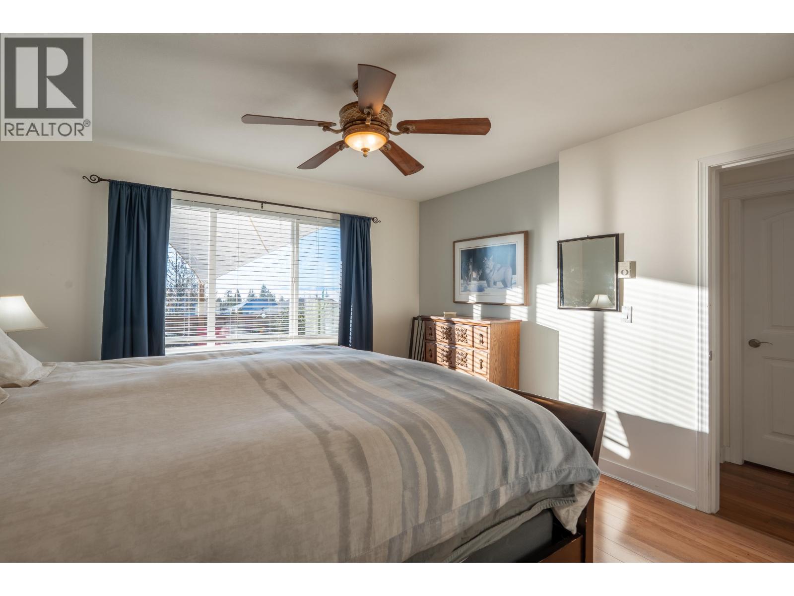 5696 EMILY WAY, Sechelt