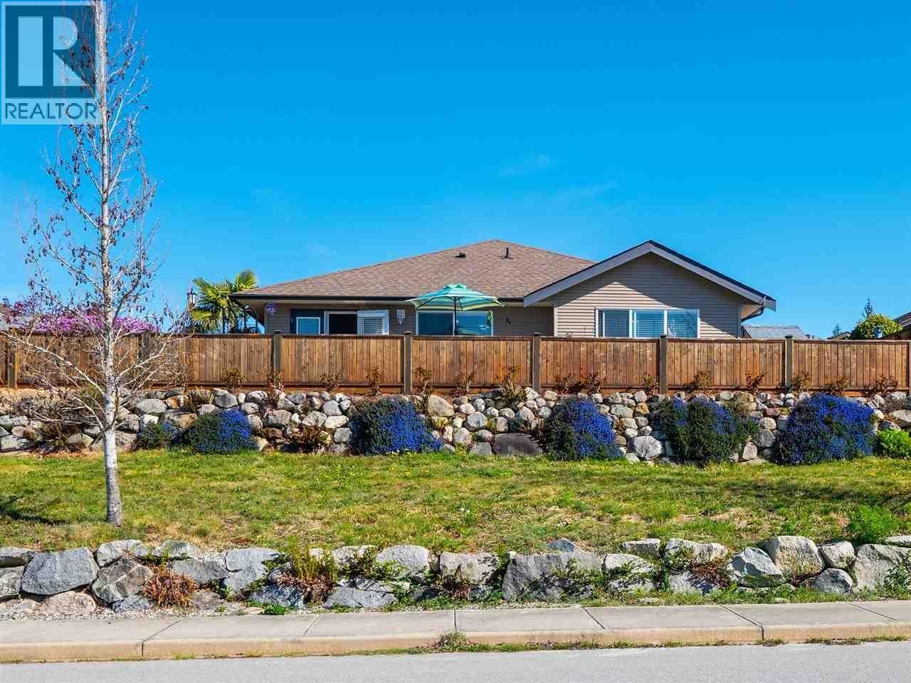 5696 EMILY WAY, Sechelt