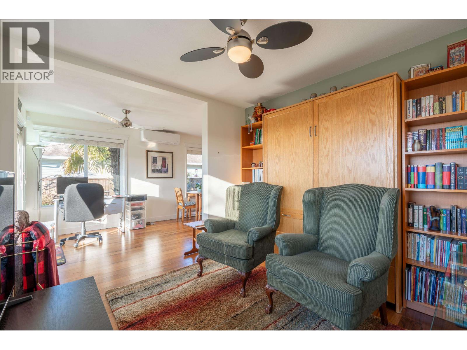 5696 EMILY WAY, Sechelt