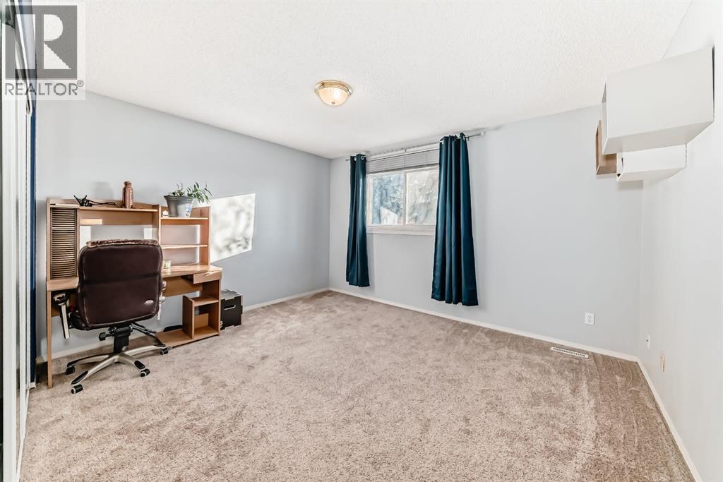 4523 47 Street, Innisfail