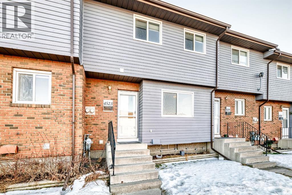 4523 47 Street, Innisfail