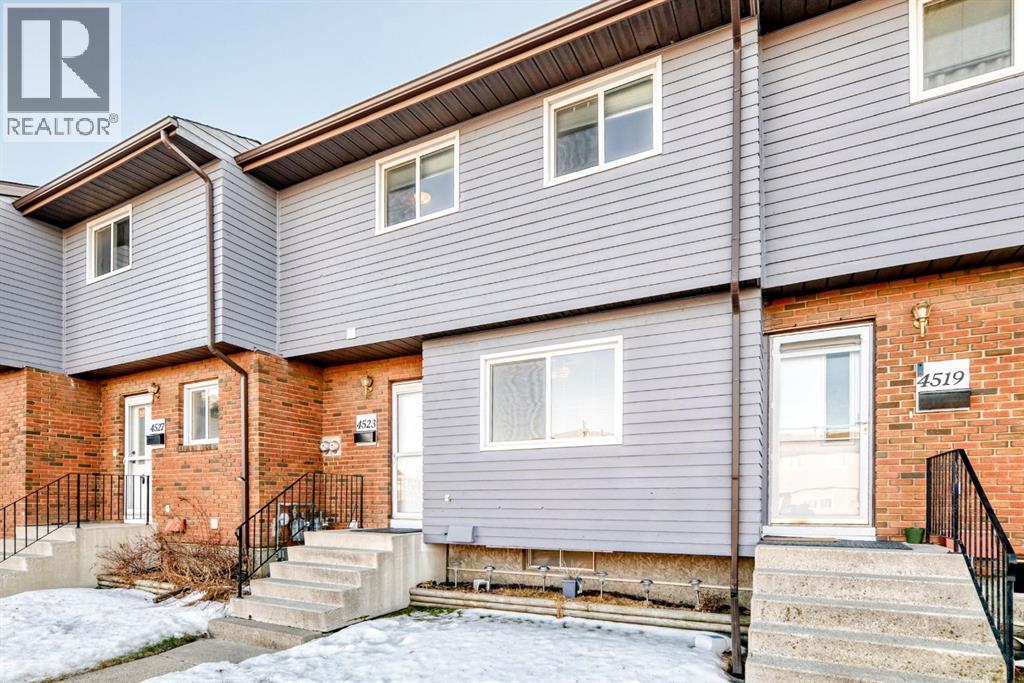 4523 47 Street, Innisfail