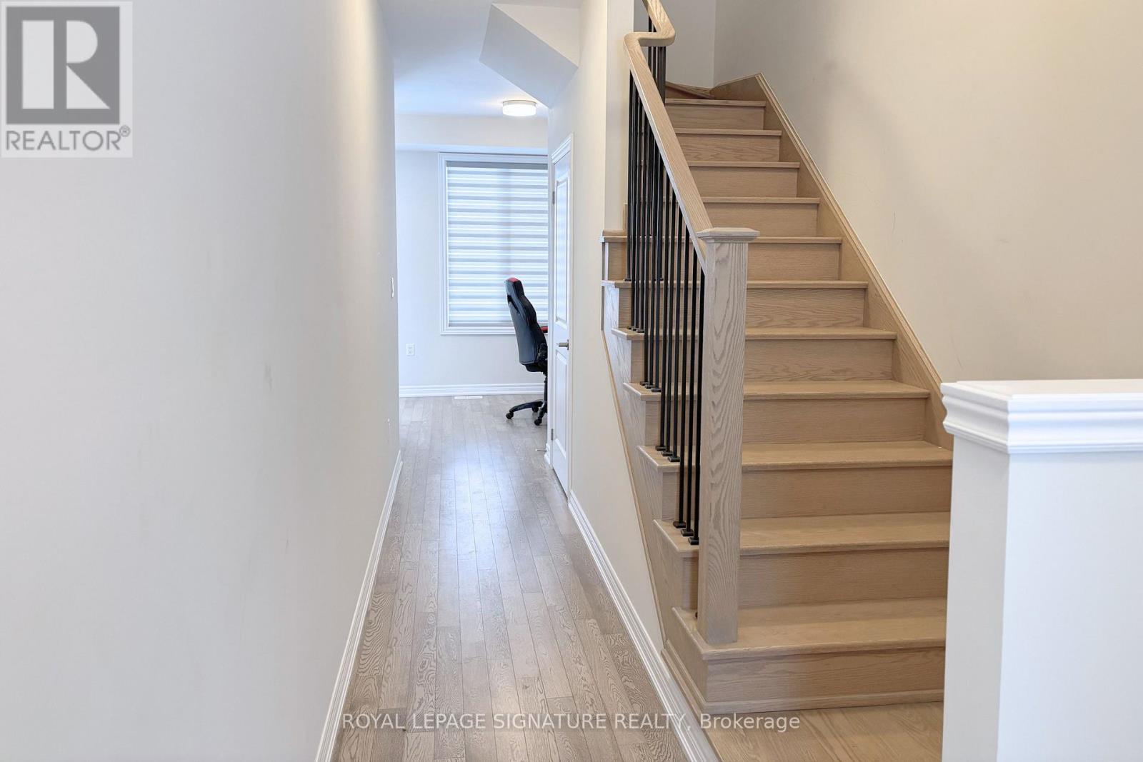 63 FOLCROFT STREET - Photo 3 of 20, Brampton (Credit Valley), Ontario