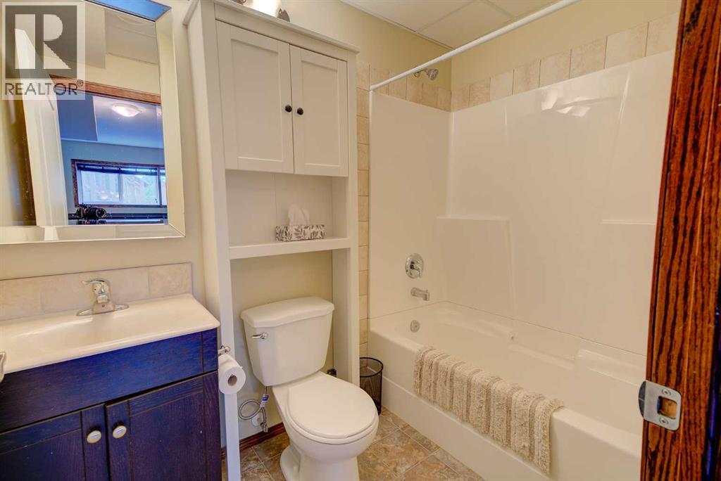 39 Reynolds Road, Sylvan Lake