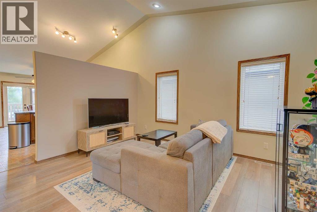 39 Reynolds Road, Sylvan Lake