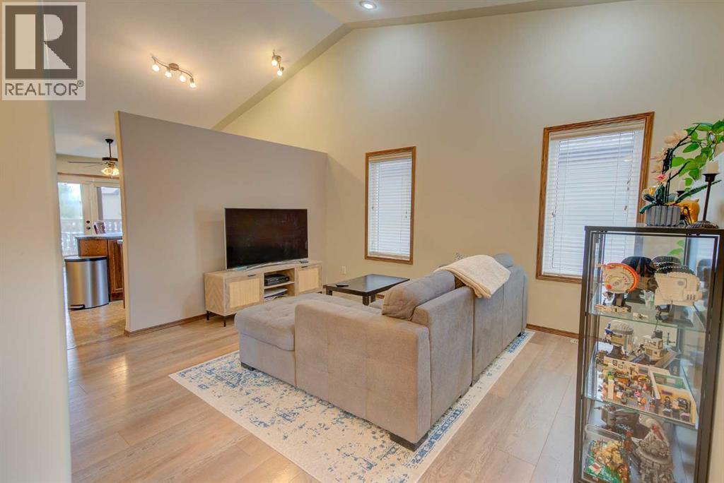 39 Reynolds Road, Sylvan Lake