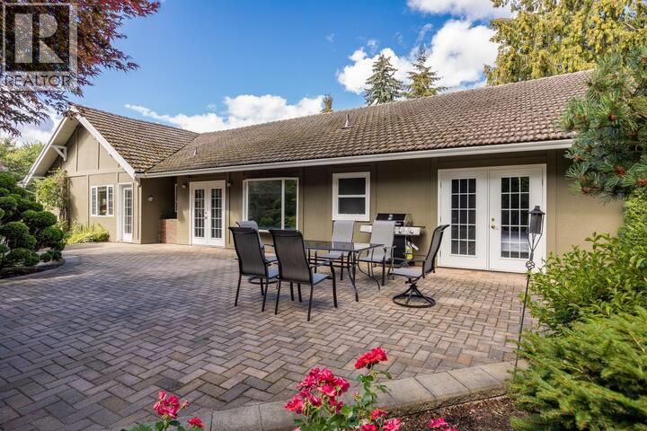  2065 Long Street, Kelowna